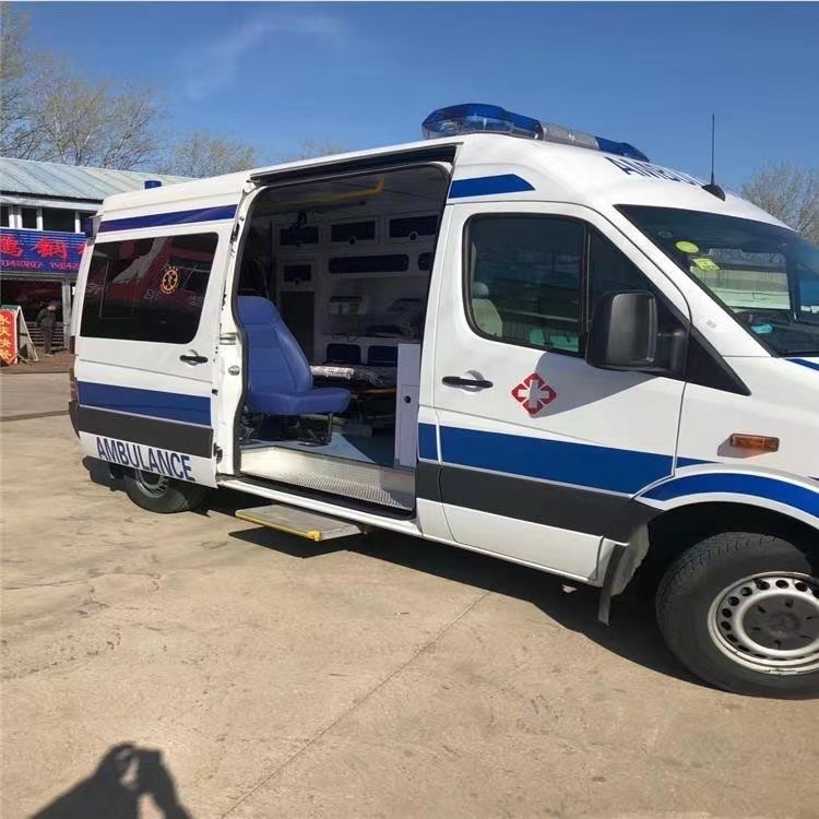 蕲春私人长途救护车出租转院回家